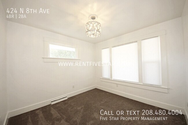 Building Photo - 424 N 8th Ave