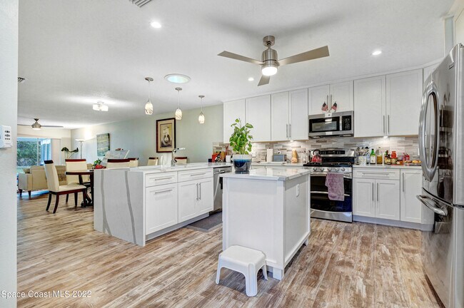 Building Photo - 156 Plover Ln