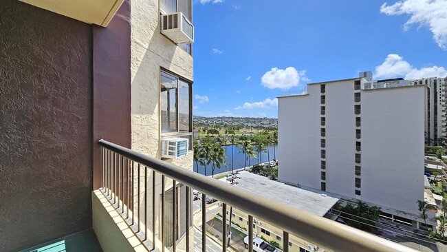 Building Photo - 320 Lili?uokalani Ave