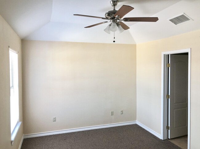 Building Photo - 4246 Dorel Dr