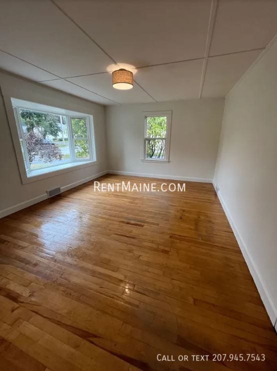 Building Photo - 33 Violette Ave