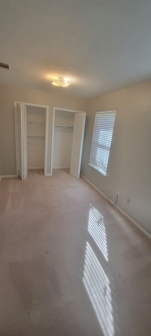 Building Photo - 2/1.5 Pine Meadows Home