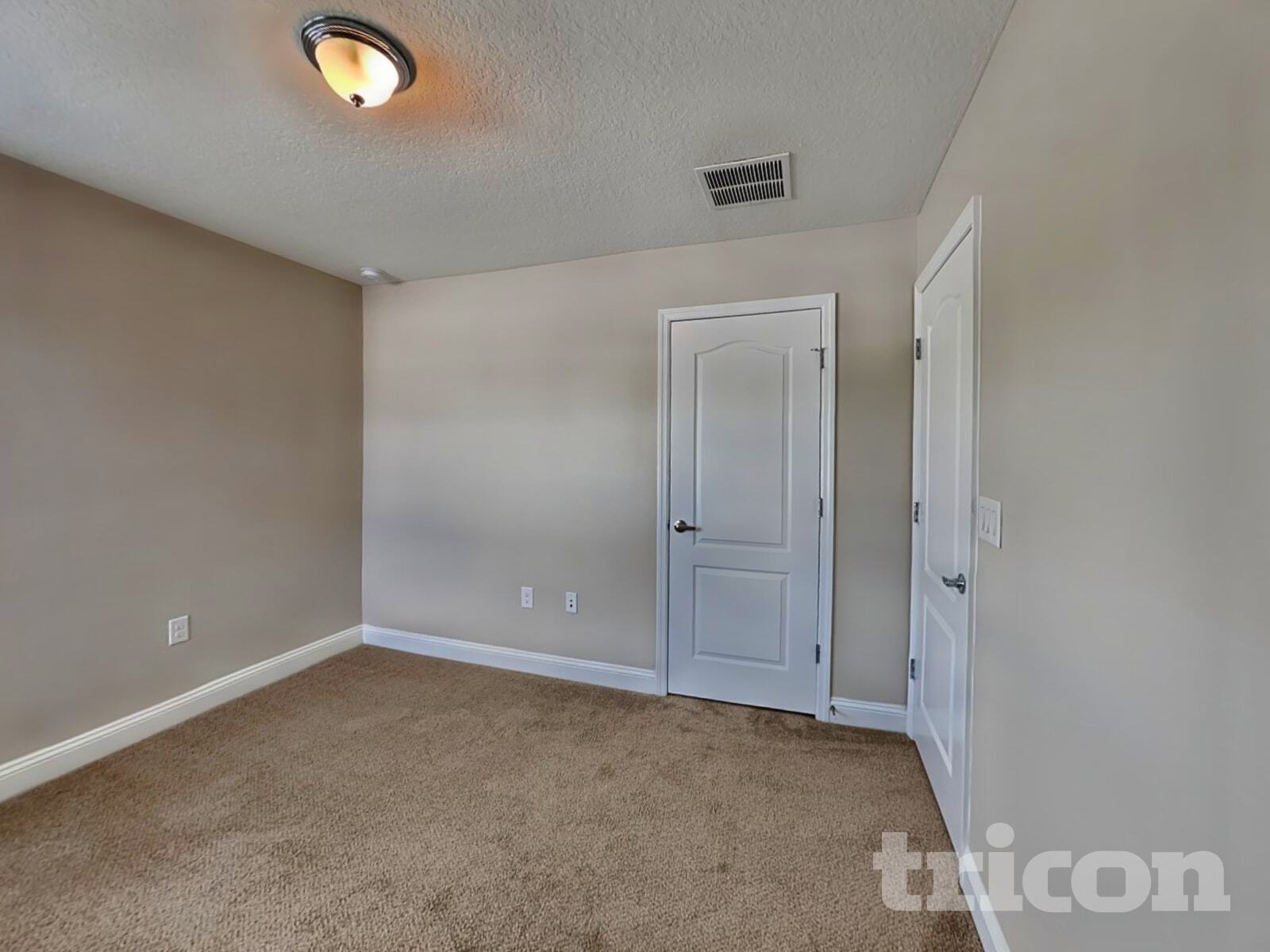 Building Photo - 195 Silver Creek Pl