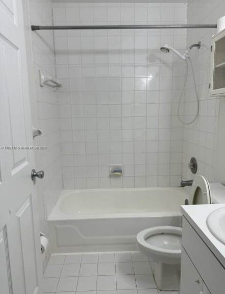 Building Photo - 915 SE 13th Rd