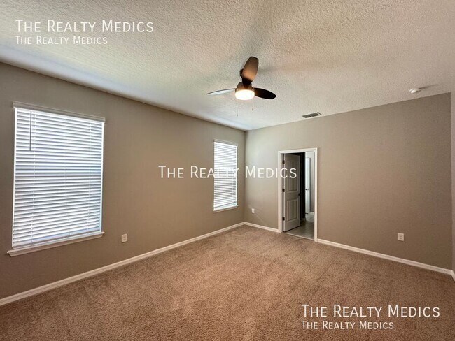 Building Photo - 16149 Mangrove Rd