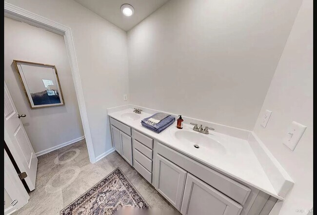Building Photo - 373 Whitetail Cir