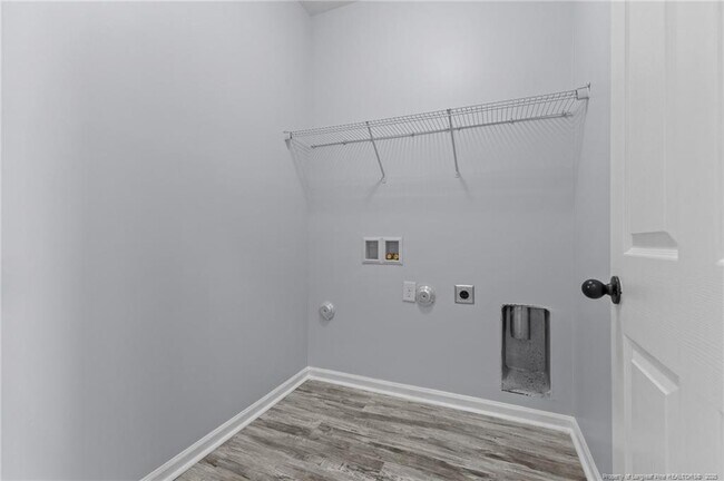Building Photo - 12 Turnbridge Way