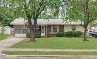 Building Photo - 2717 Wesleyan Dr