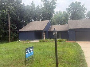 Building Photo - 6229 N Post Oak Rd