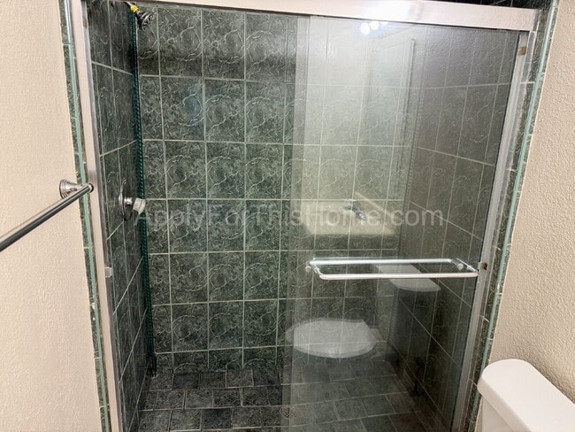 Building Photo - Single Family Home - Carrollwood Area