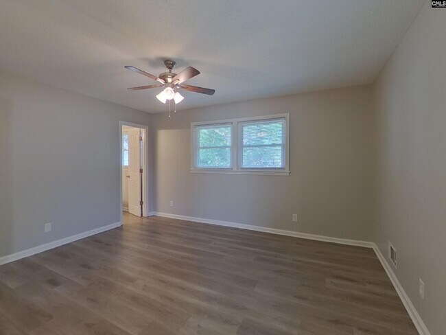 Building Photo - 3959 Notre Dame Pass