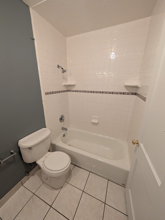 Building Photo - 135 N 100 W