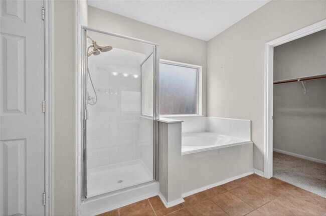Building Photo - 15411 Redbud Dale Ct