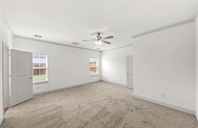 Building Photo - 560 Oak Crk Dr
