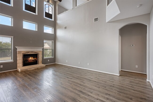 Building Photo - 2018 Wembley Way