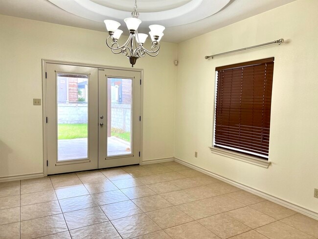 Building Photo - 3909 Aidin St