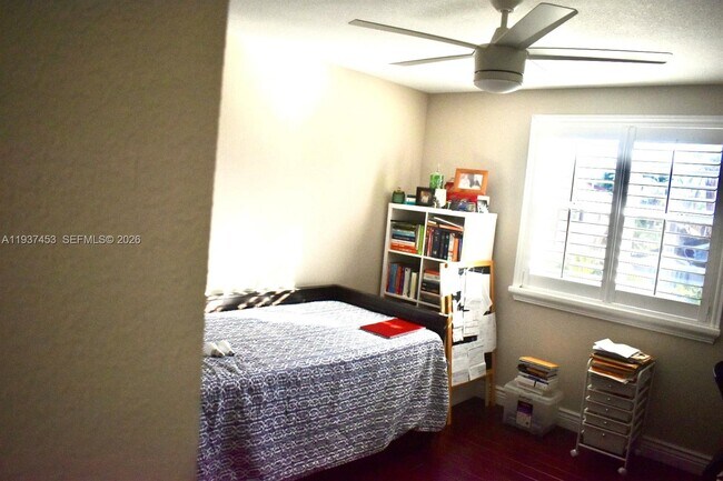 Building Photo - 1352 NW 129th Way