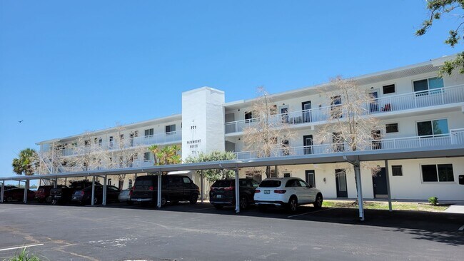 Primary Photo - BACK ON THE MARKET-Annual UNfurnished top ...