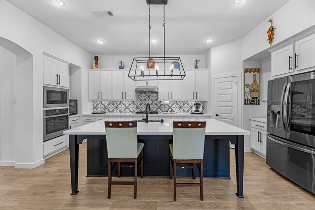 Building Photo - 4818 Nodding Thistle Trail
