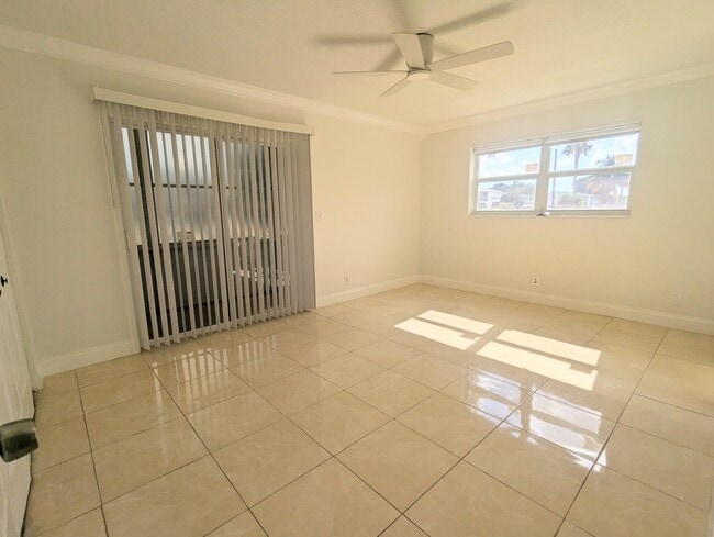 Building Photo - 60 Andover C