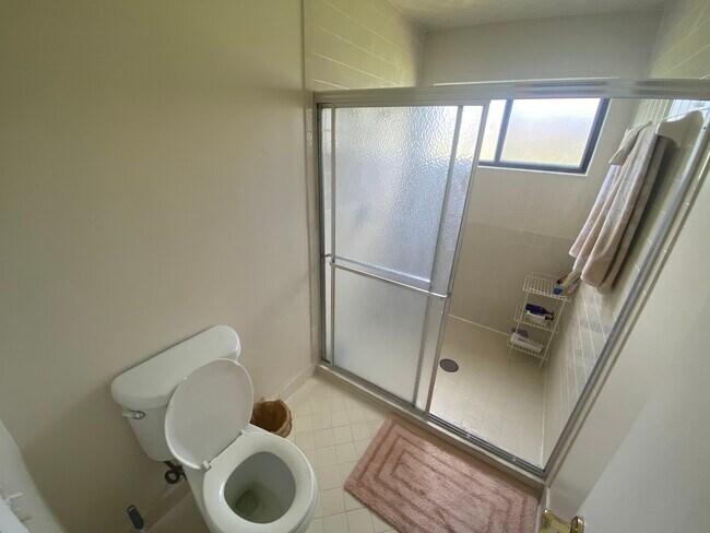 Building Photo - 130 Blue Heron Dr