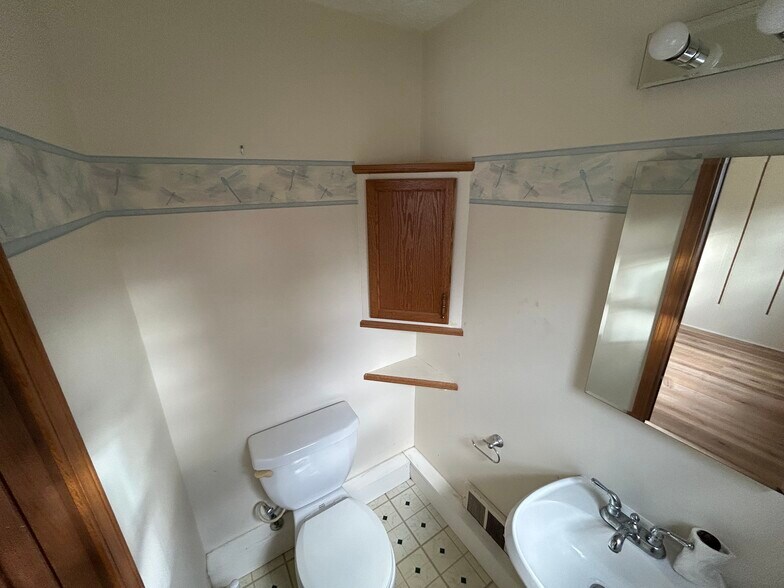 Building Photo - 4883 W Streetsboro Rd