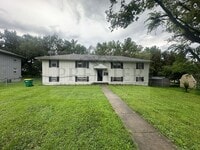 Building Photo - 240 W Kump Ave