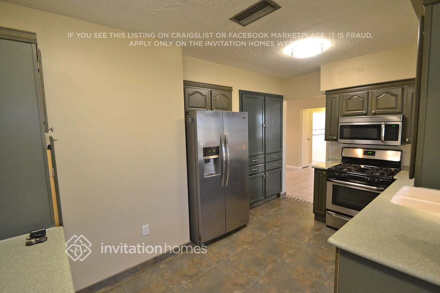 Building Photo - 8681 NW 26th St