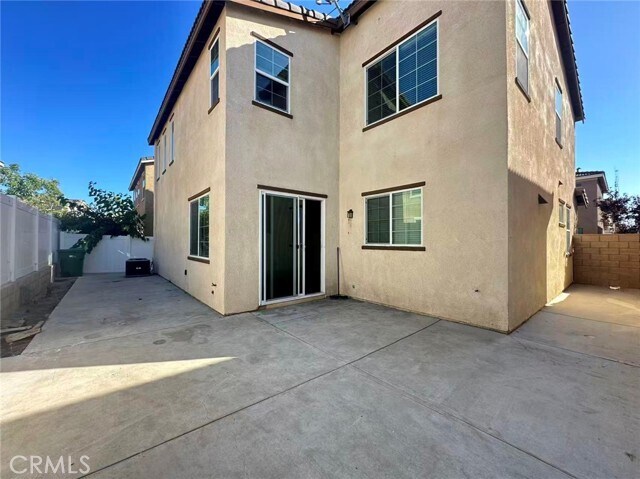 Building Photo - 6626 Mogano Dr