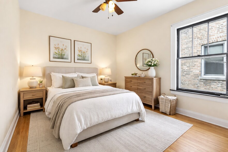 Building Photo - 3730 N Richmond St