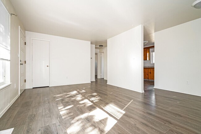 Building Photo - 9725-27 Lake Steilacoom Dr SW