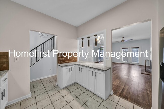 Building Photo - 317 Bainbridge Dr