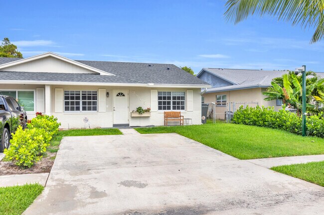 Primary Photo - 3865 Vancott Cir