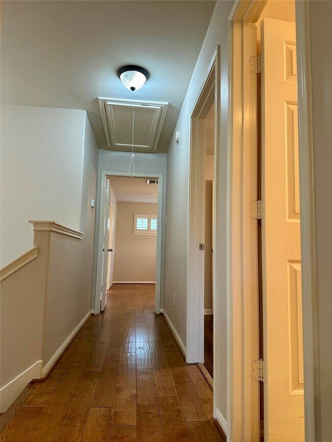 Building Photo - 13559 Fawn Lily Dr