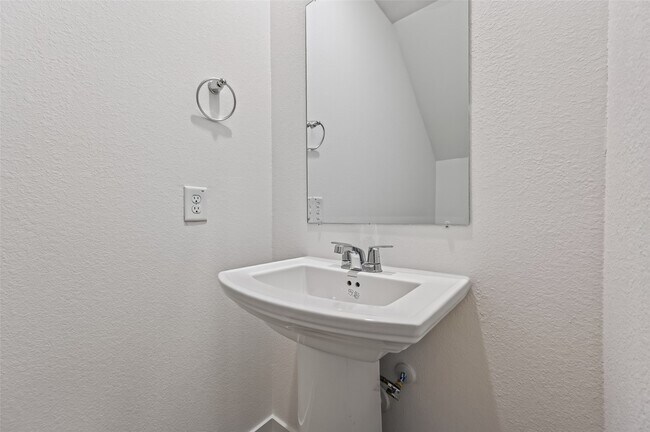 Building Photo - 3511 Goldfinch Wds Dr