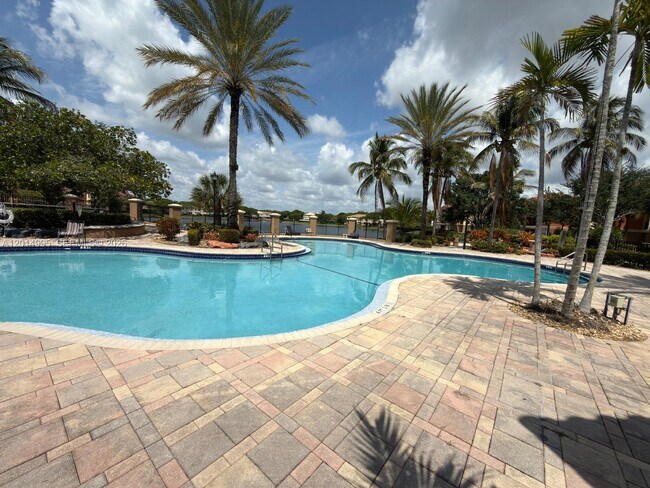 Building Photo - 4508 SW 160th Ave