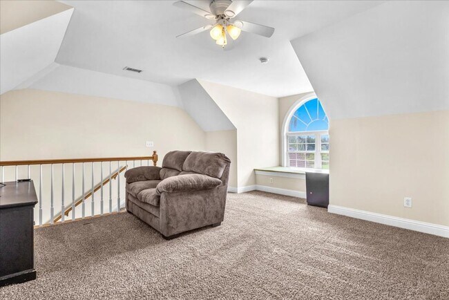 Building Photo - 38 Castle Bay Dr