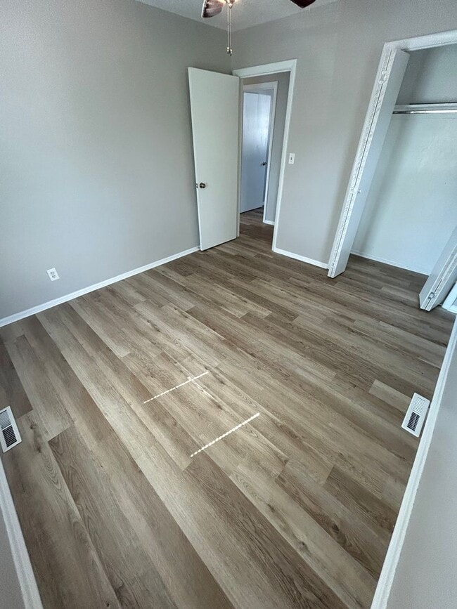 Building Photo - COMING SOON! Charming 3 Bed 1 Bath Home! $1295.00