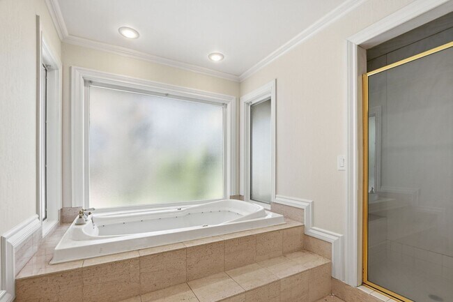 Building Photo - Stunning 3,488 Sq. Ft. Home with Pool & 3-...