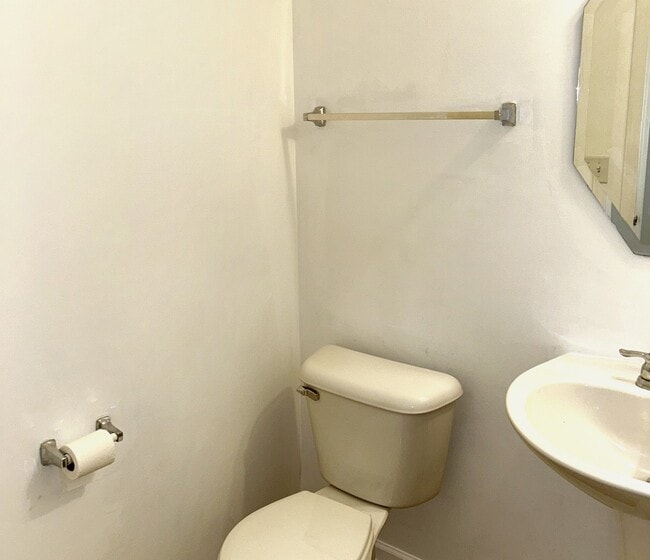 Building Photo - 9859 Williams Dr