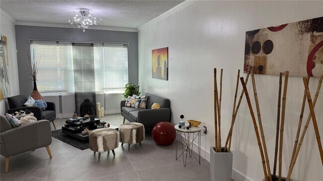 Building Photo - 5655 Bentgrass Dr