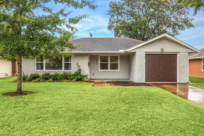 Primary Photo - 5317 Nina Lee Ln