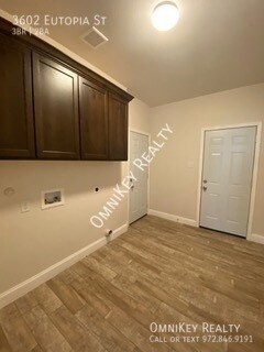 Building Photo - 3602 Eutopia St