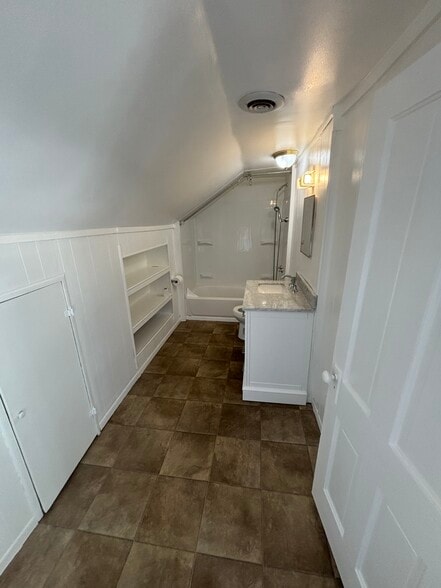 Bathroom - 261 Scott St