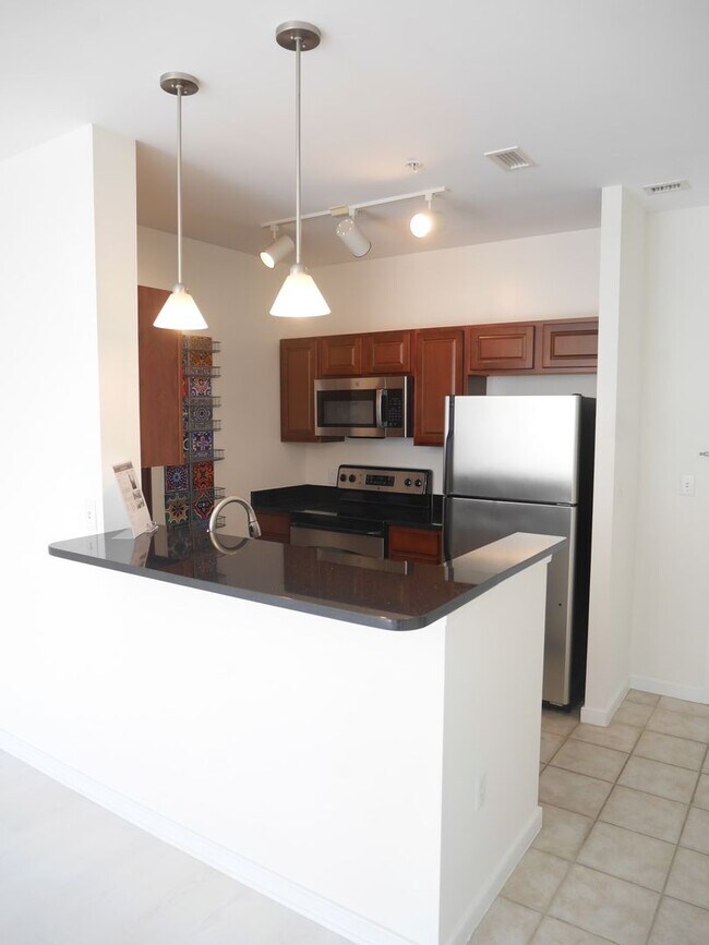 Building Photo - Modern 1-Bedroom Condo in One Independence...