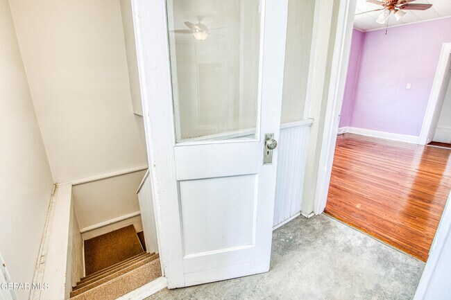 Building Photo - 1701 Elm St