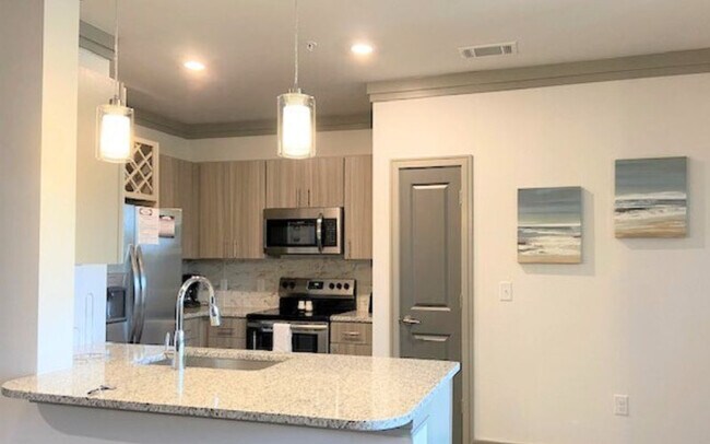 Building Photo - 6405 Rex Ln