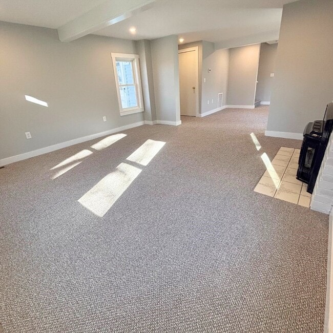 Building Photo - 301 Central St