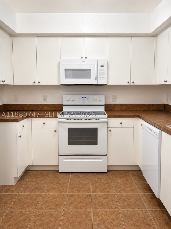 Building Photo - 15470 SW 284th St