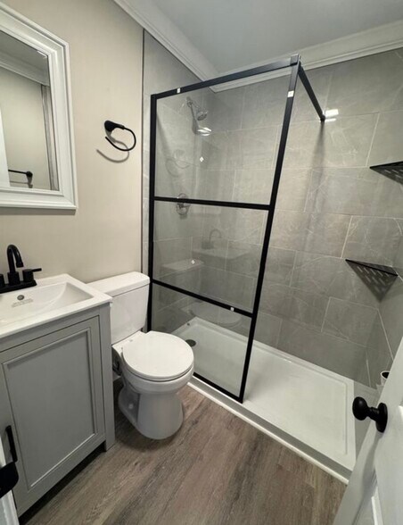 Building Photo - 1107 Fuller St